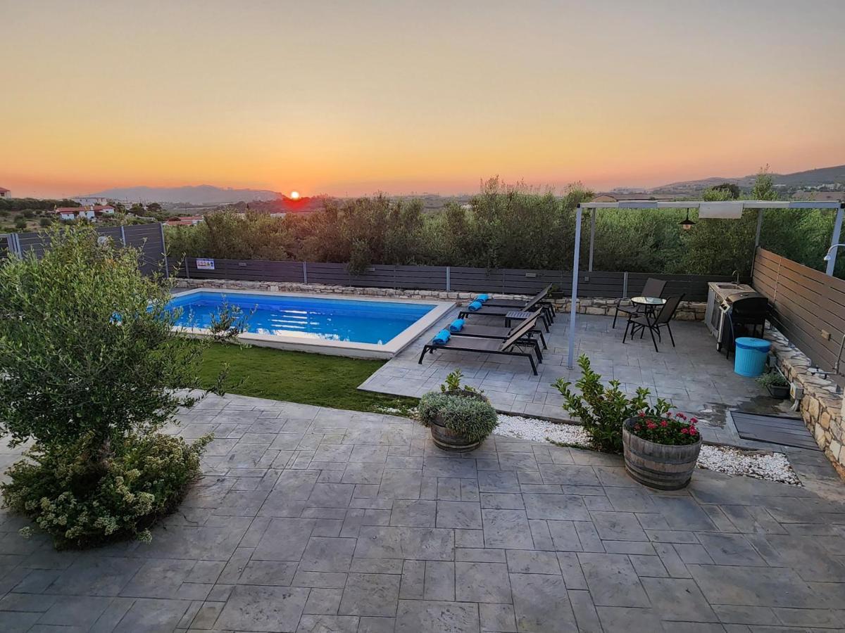 Willa Sheila With Private Pool *